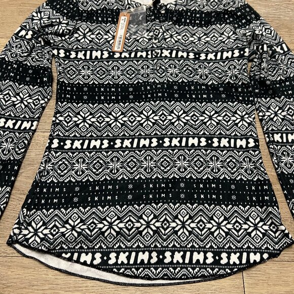 NWT SKIMS LOGO PLUSH POINTELLE LONG SLEEVE HENLEY TOP ONYX FAIR ISLE M NEW - Picture 2 of 10